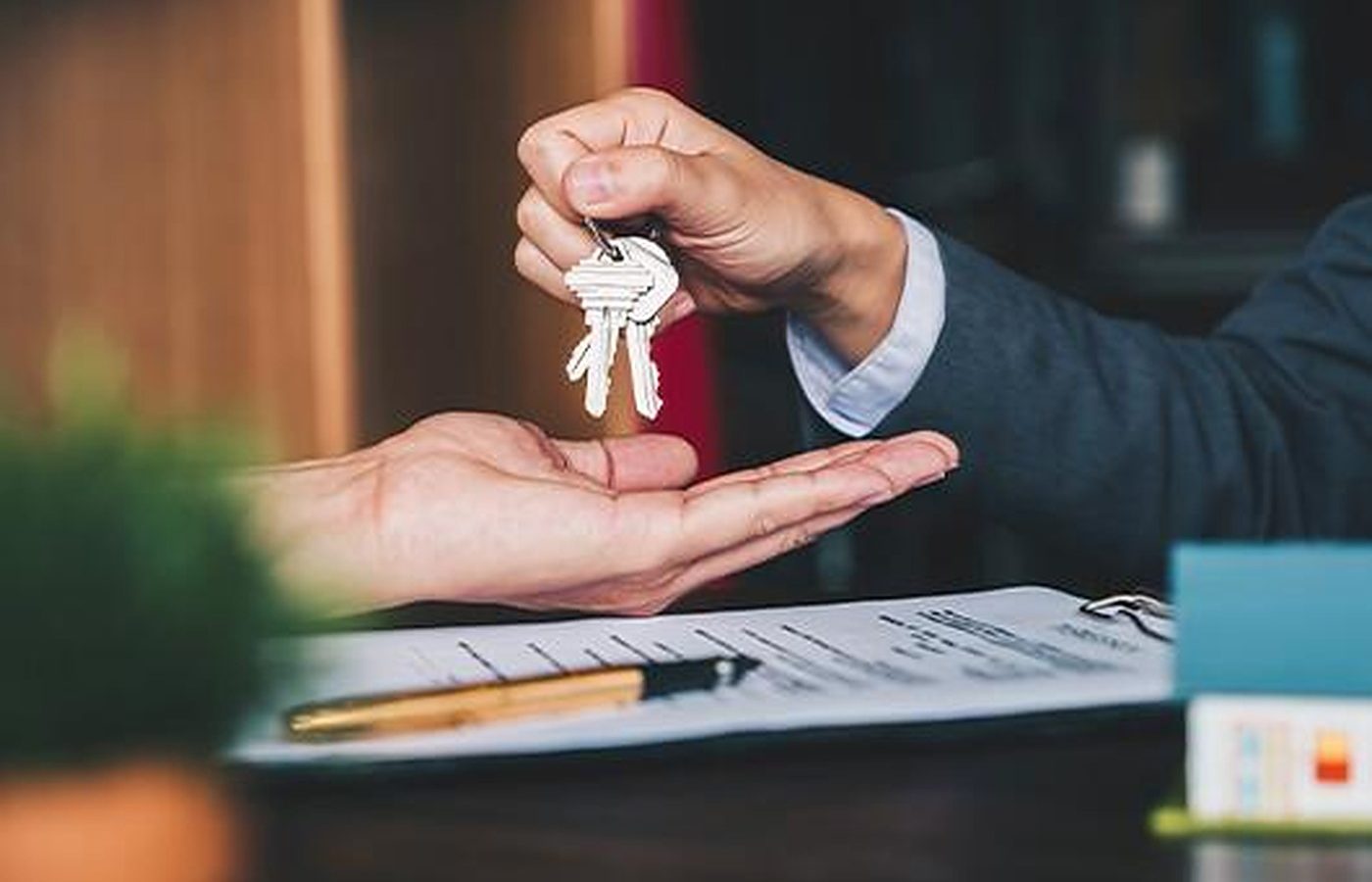 Keys handover
